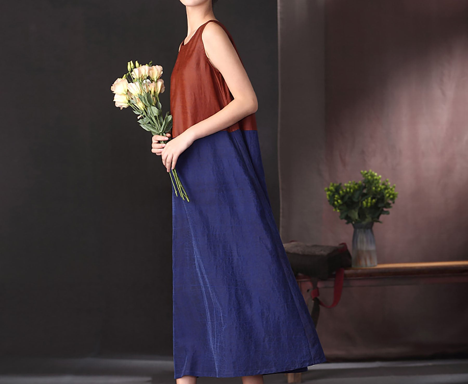 edoa Cracked Mud Silk Color Block Sleeveless Dress