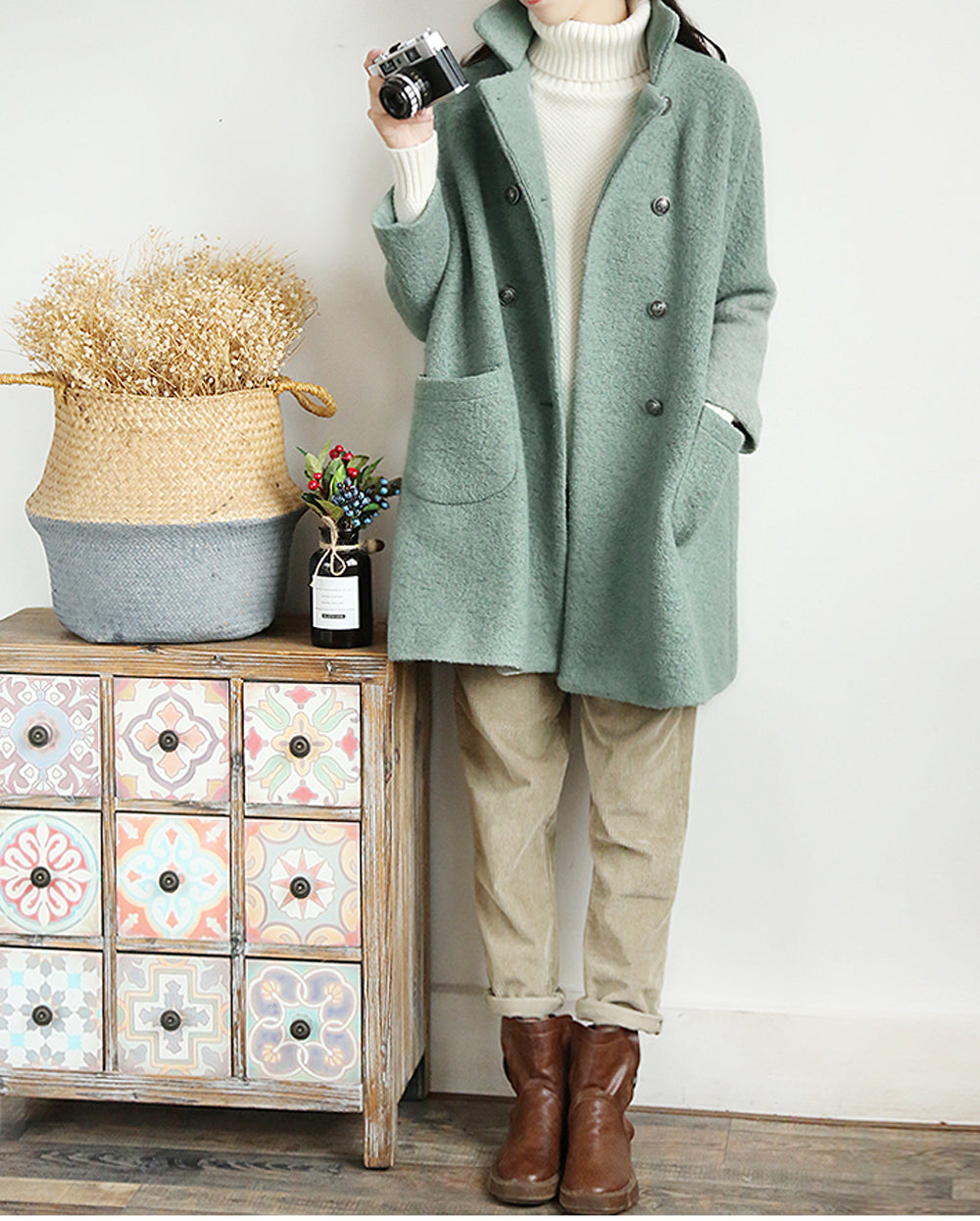 edoa  Loop-Yarns Wool Oversized Coat 