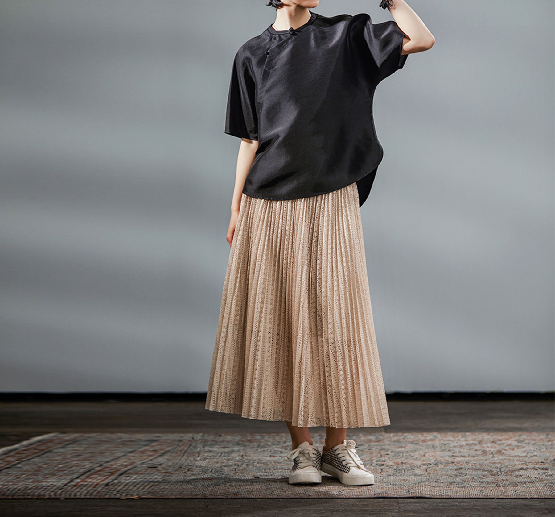 edoa Dupioni Silk Modified Qipao Half Sleeve Top
