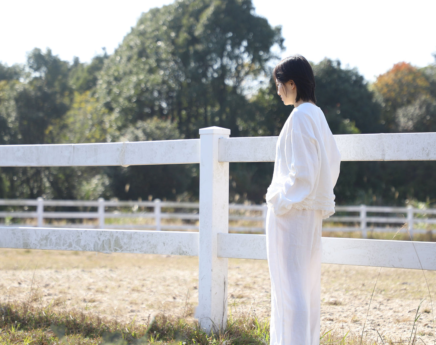 edoa Loose White Linen Blouse with flounces