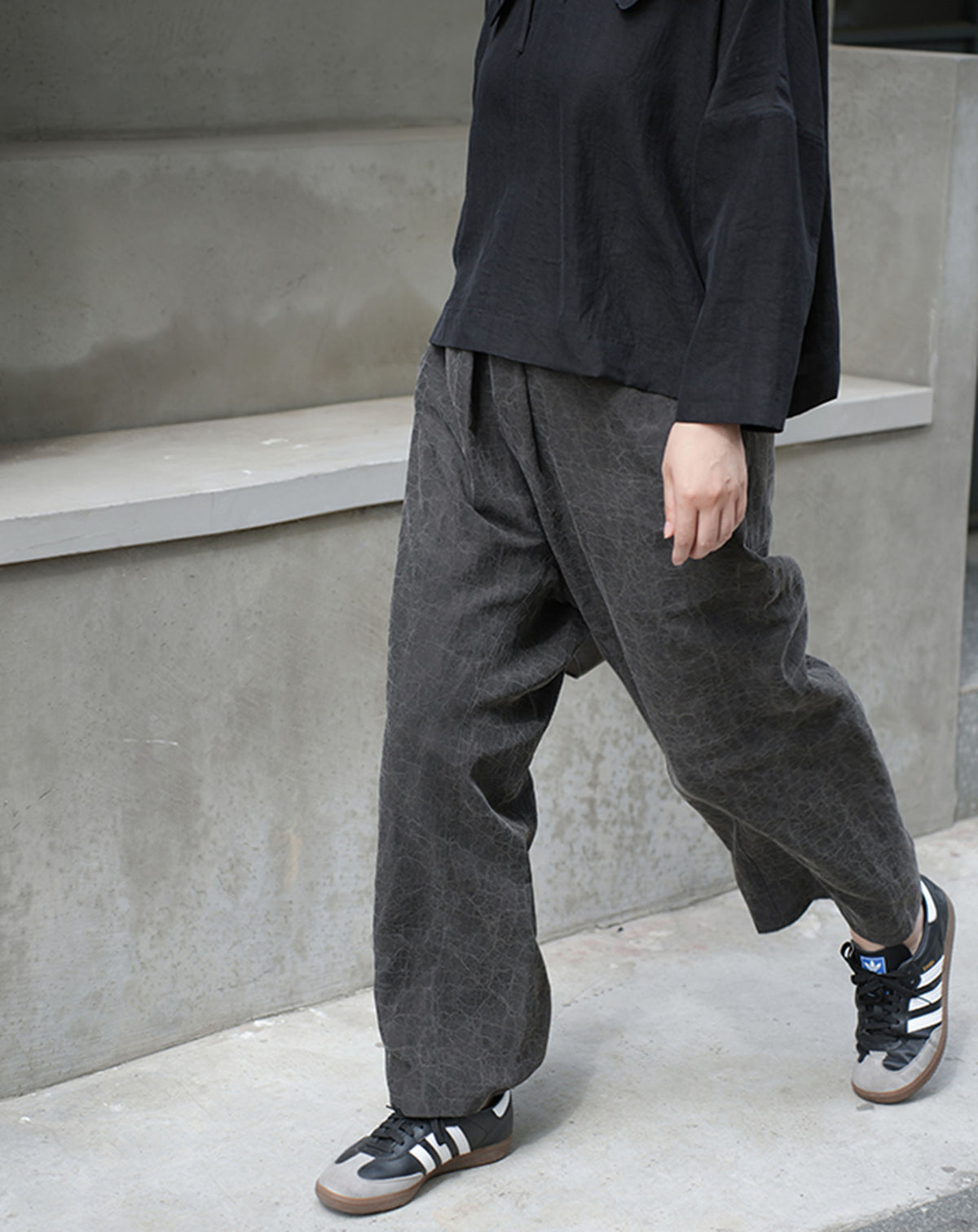 edoa Cracked Mud Silk Wide-leg Pants