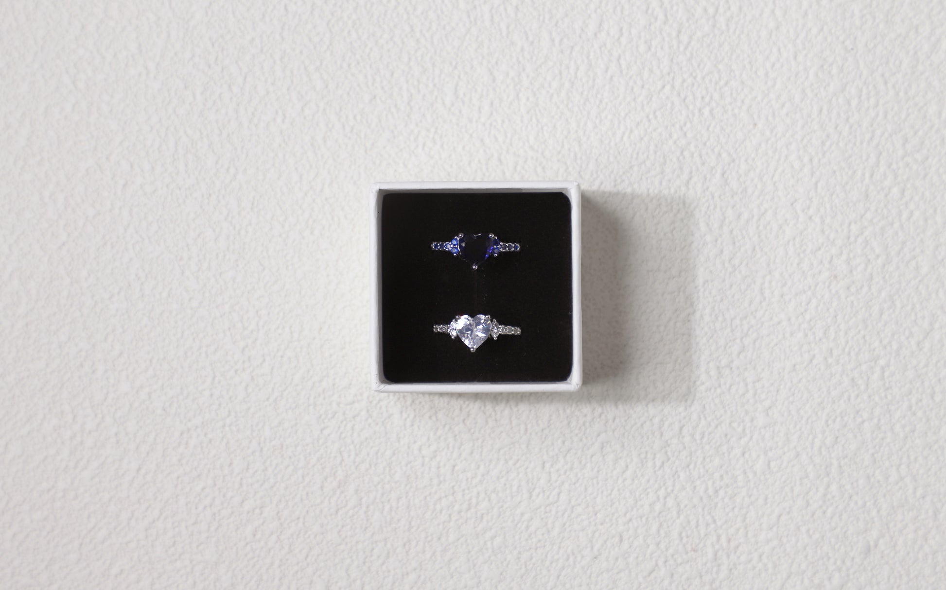 Telescopic jewelry box 