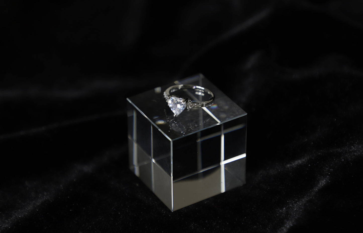 Heart shape diamond ring