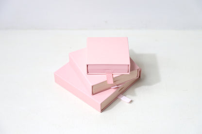 suspension display box