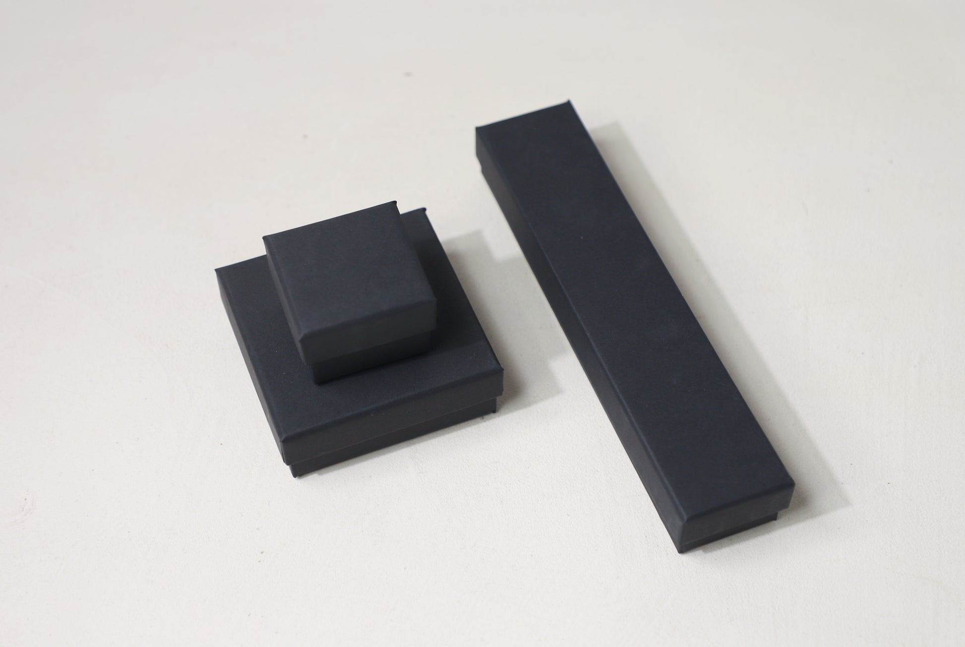 Telescopic jewelry box 