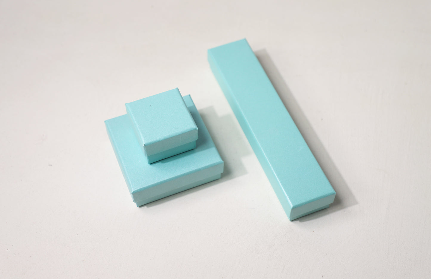 Telescopic jewelry box 