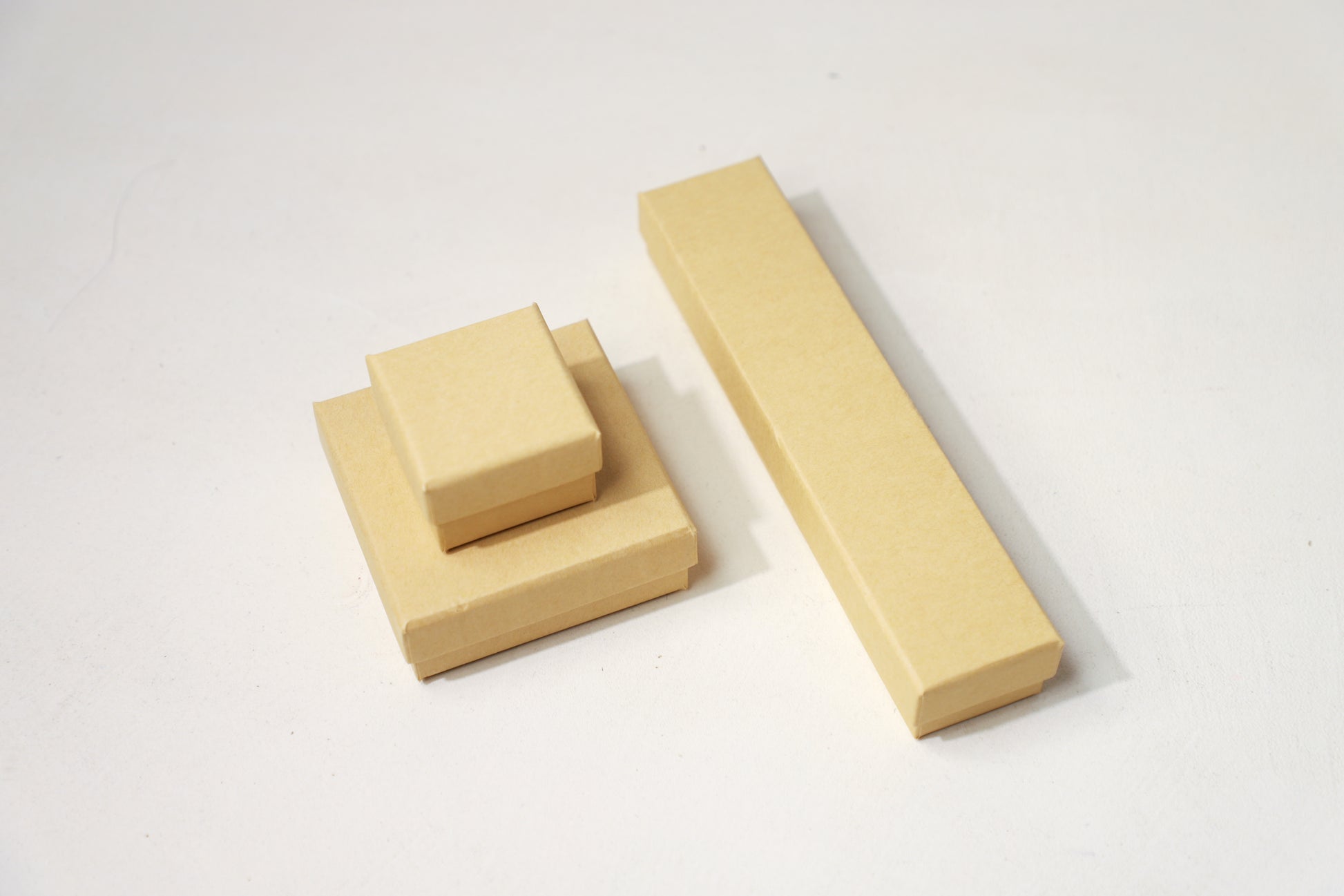 Telescopic jewelry box 
