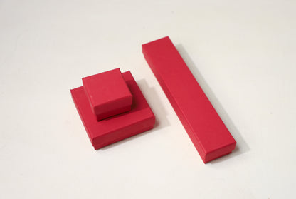Telescopic jewelry box 