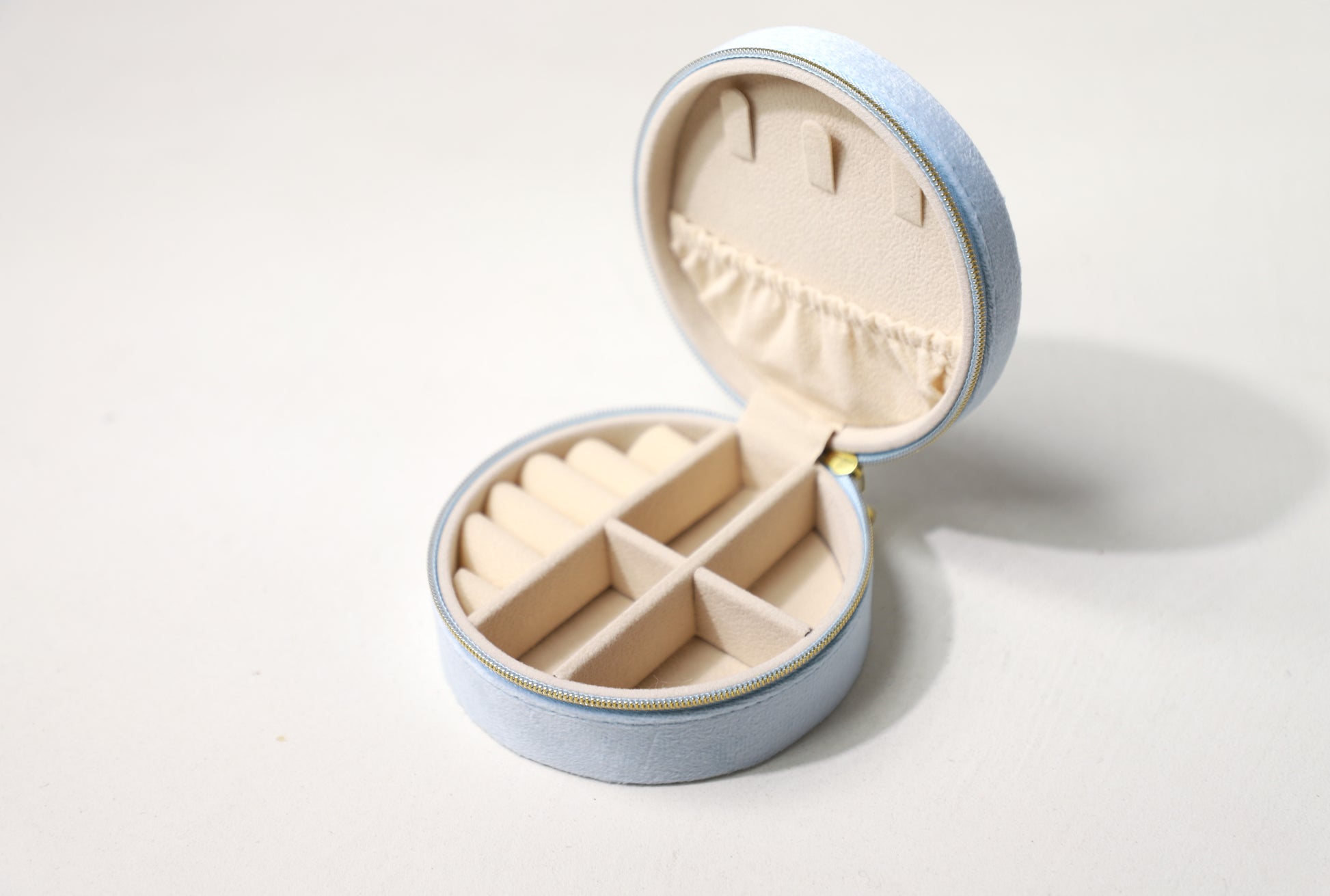 Round Velvet Jewelry Box