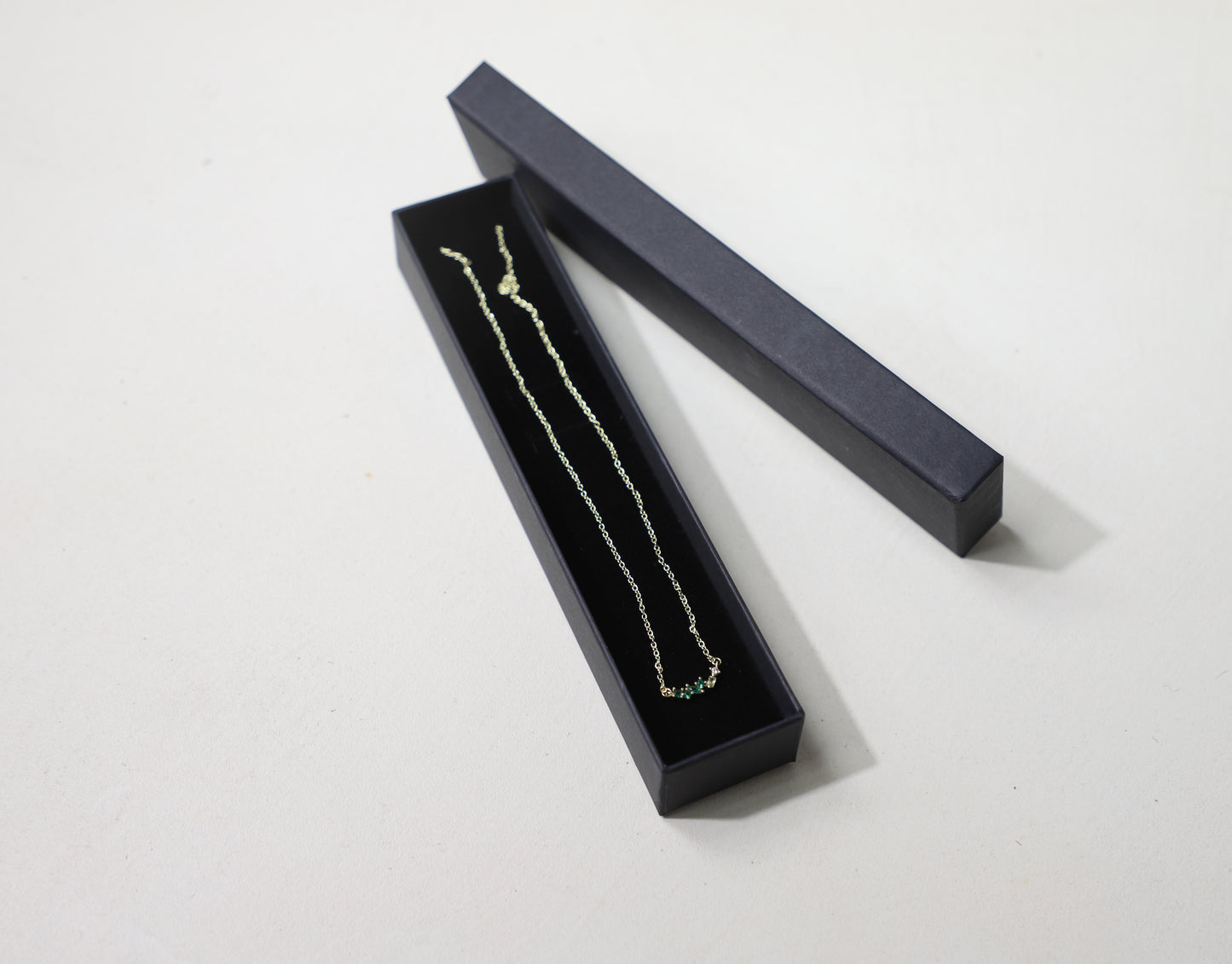 Telescopic jewelry box 