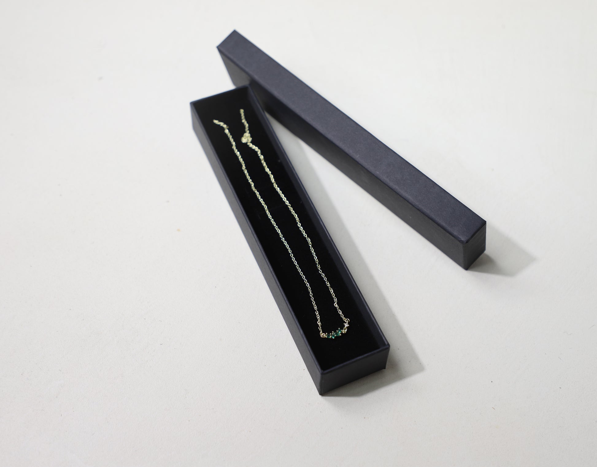 Telescopic jewelry box 