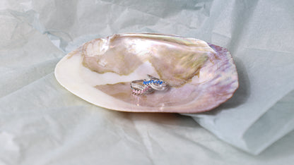 Mariquesa birthstone spiral ring